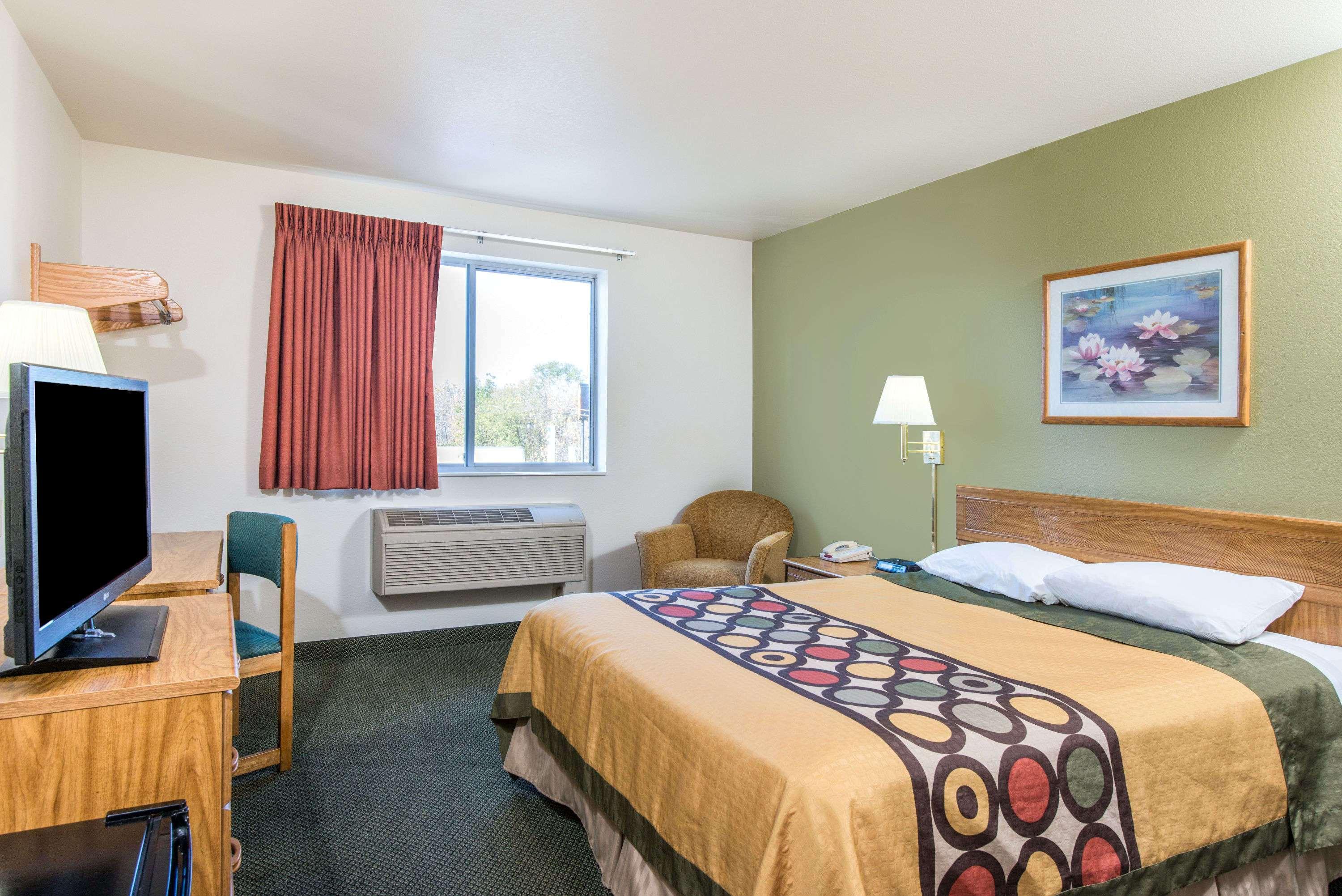Super 8 By Wyndham West Middlesex/Sharon Area Hotel Eksteriør billede